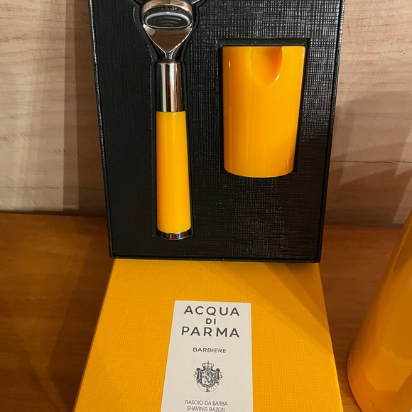 Acqua Di Parma Shave Bundle - Picture 2 of 2